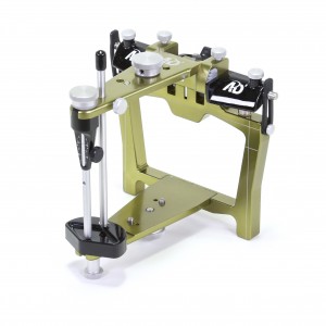 Articulator with Straight Incisal Pin, 1.5 Analogs (no mounting stand or test column)